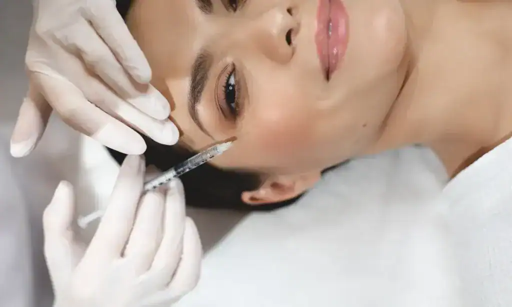 Woman-Receiving-Skilled-Facial-Rejuvenation-Injection-For-Smoother-Youthful-Looking-Skin